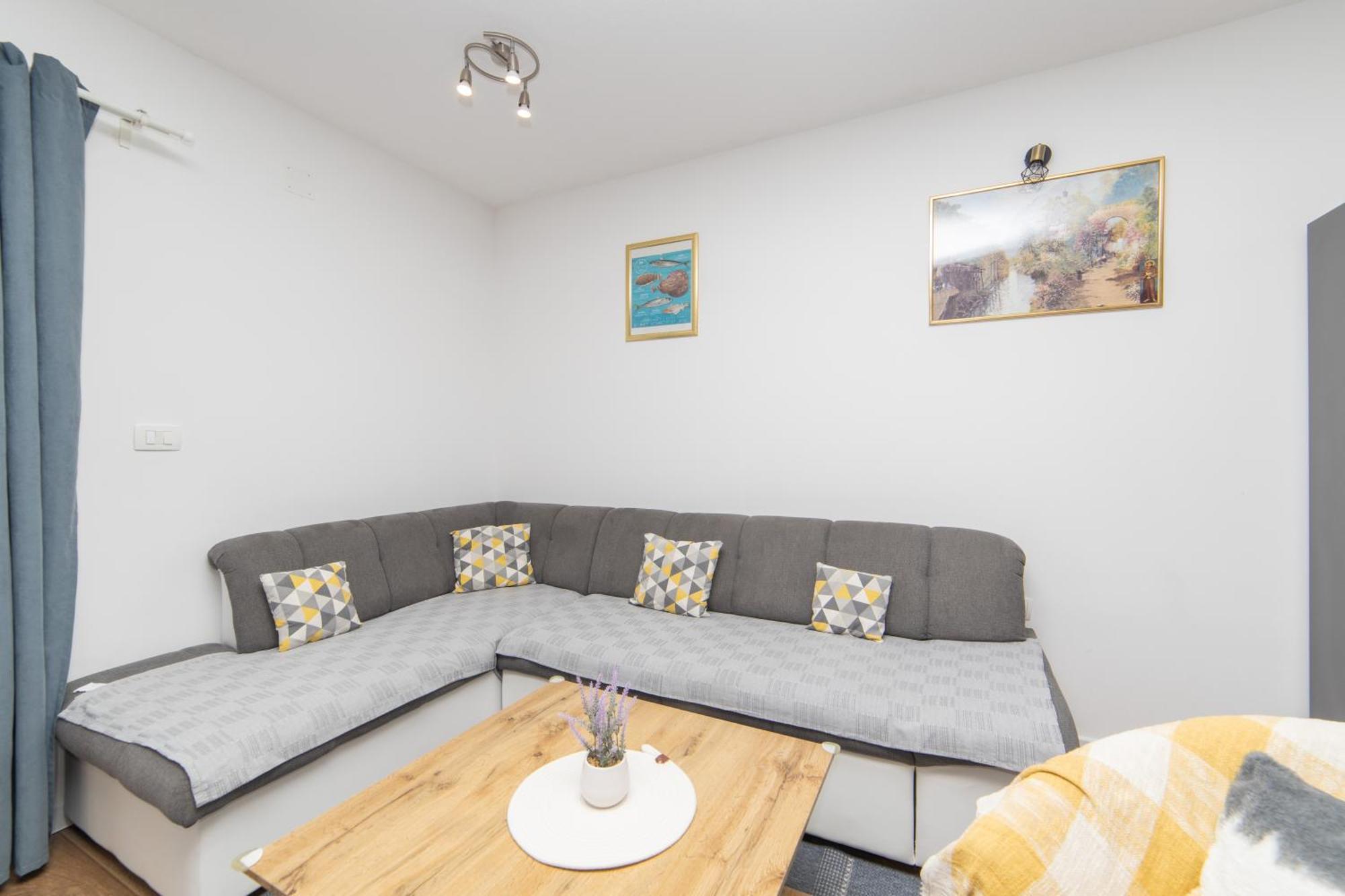 Apartments Ferdo Živogošće Eksteriør billede